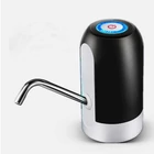 Kép 1/3 - Elektromos vízadagoló pumpa ballonos vízhez fekete színben, USB töltéssel és hordozható kivitelben