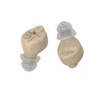 Kép 5/5 - Fülbe helyezhető mini hangosító eszköz digitális kijelzővel és Type-C töltőtokkal, piros-kék – MIN2003