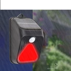 Kép 4/5 - Napelemes betörésjelző lámpa, mozgásérzékelős, távirányítós riasztó (100dB), kültéri (IP65) fekete